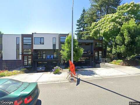 114Th, KIRKLAND, WA 98033