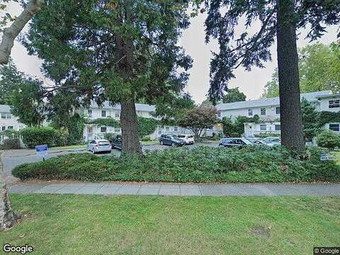 Broadway, PORTLAND, OR 97213