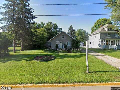 Main, ELLSWORTH, WI 54011