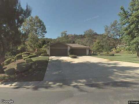 Arboles, FALLBROOK, CA 92028
