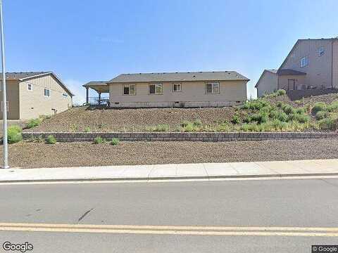 12Th Street, SELAH, WA 98942