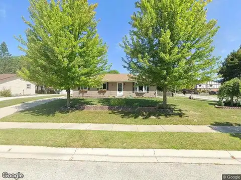 Regis, SAUKVILLE, WI 53080