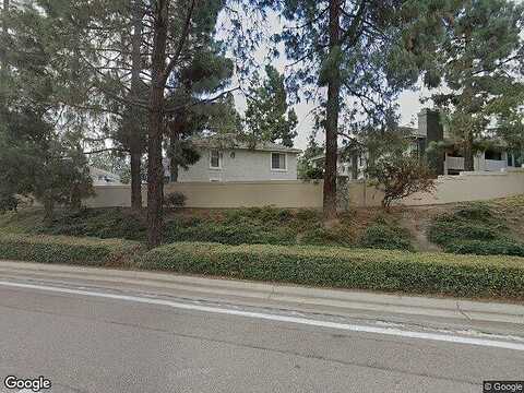 Avenida Venusto, SAN DIEGO, CA 92128