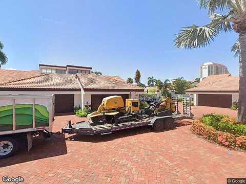 Bay Villas, NAPLES, FL 34108