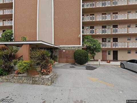 14Th, HALLANDALE BEACH, FL 33009