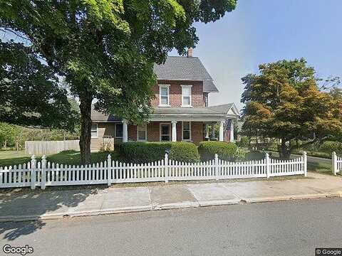 Locust St, Coopersburg, PA 18036