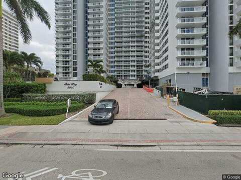 Ocean, HALLANDALE BEACH, FL 33009