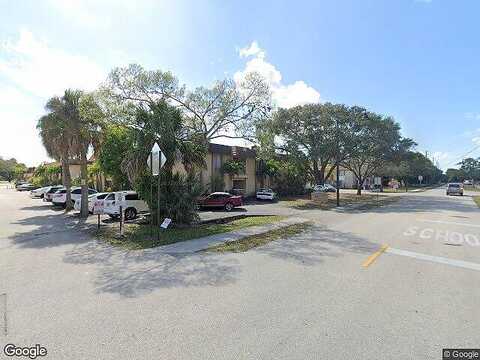 Maravilla, FORT MYERS, FL 33901