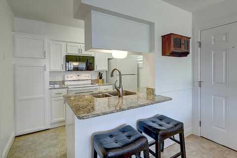 S 11Th St, Port Aransas, TX 78373