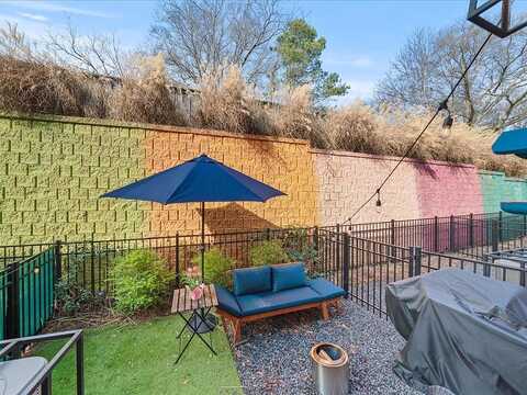 Color, ATLANTA, GA 30317