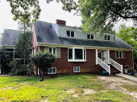 College, BLACKSTONE, VA 23824