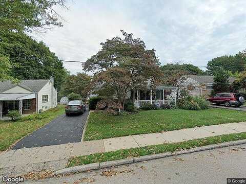 W Anderson Ave, Phoenixville, PA 19460