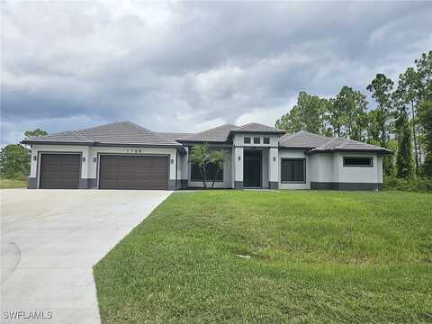 Oak, LEHIGH ACRES, FL 33972