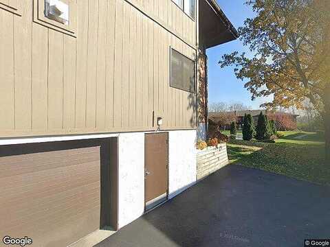 Park Hill, PEWAUKEE, WI 53072