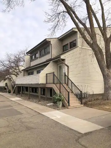 Neill Lake Road #105, Eden Prairie, MN 55347