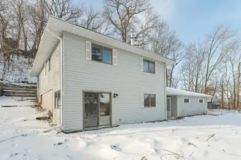 15Th St E, Saint Charles, MN 55972