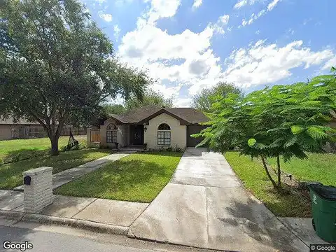 E Bugambilia Ave, Hidalgo, TX 78557