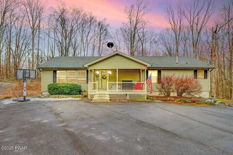 Boulder Court, Lake Ariel, PA 18436