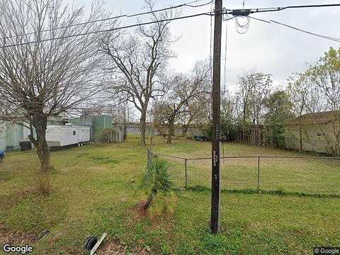 Waller St, Houston, TX 77012