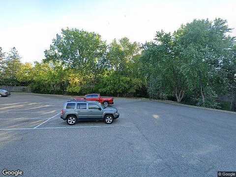 Medicine Lake Rd Apt 301B, Minneapolis, MN 55427