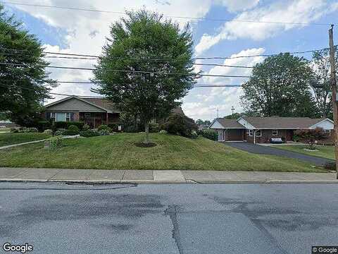 Bridge St, Catasauqua, PA 18032