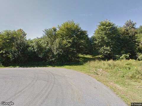 Island Ct, Easton, PA 18042