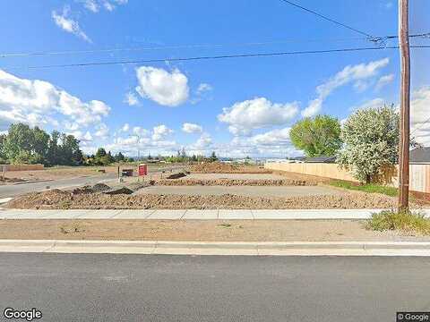 Dahl Pl # 17, Medford, OR 97501
