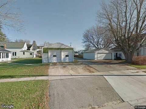 Ugh Ave, Hillsboro, WI 54634