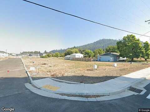 Roll Tide Ct # 2485, Lebanon, OR 97355