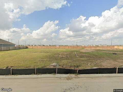 Garden Palm Dr, Cypress, TX 77433