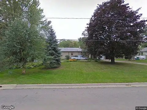Eldridge Ave W, Roseville, MN 55113