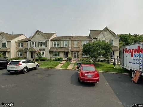 Cambridge Cir # 89, Kennett Square, PA 19348
