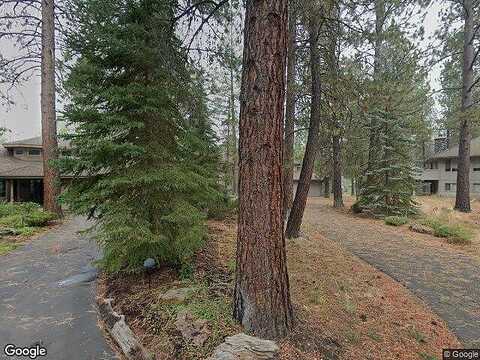 Shadow Ln Unit 7, Sunriver, OR 97707