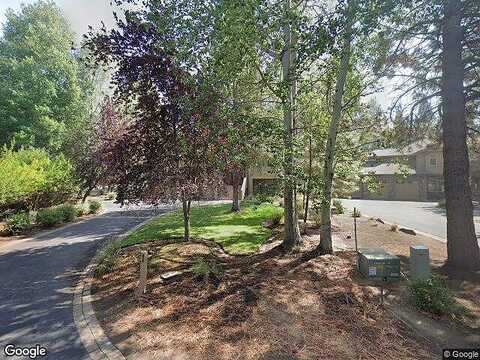 Quelah Ln Unit 1, Sunriver, OR 97707