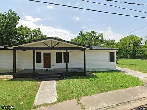 W 10Th St, Freeport, TX 77541