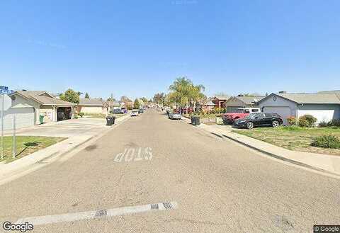 S Creekside Pl, Porterville, CA 93257