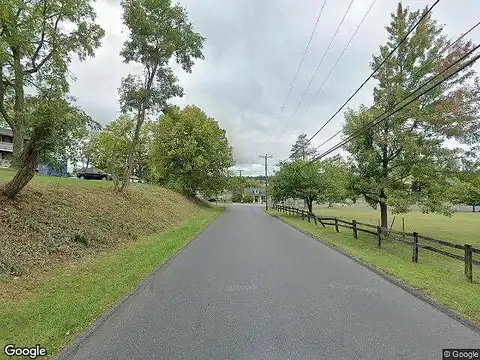 Reservoir St, Waynesboro, VA 22980