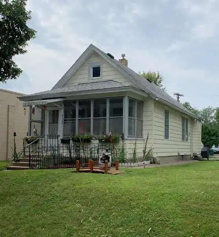 5Th Street, Columbia Heights, MN 55421