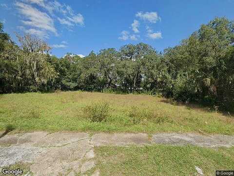 Gillis St, Palatka, FL 32177