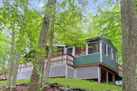 Dogwood Drive, Hawley, PA 18428