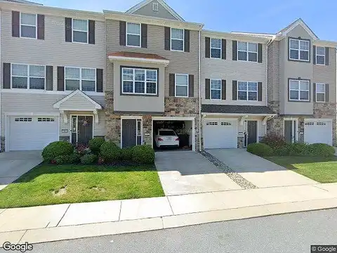 Schultz Way # 15, York, PA 17402