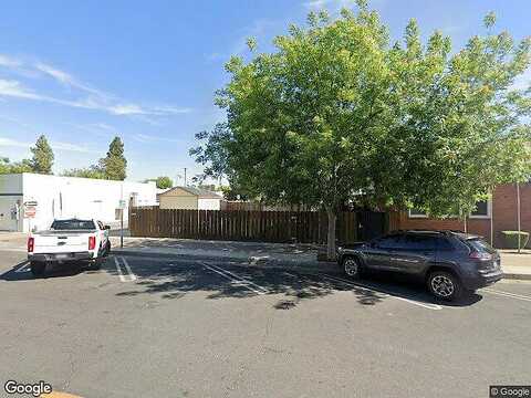 Foxhill Ln, Clovis, CA 93619