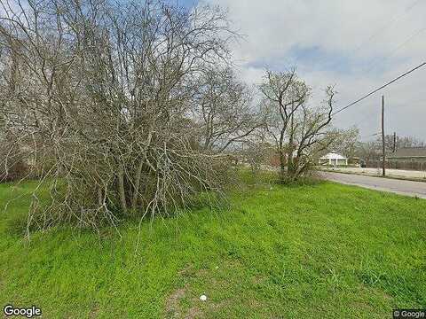 Daniel St, Baytown, TX 77520