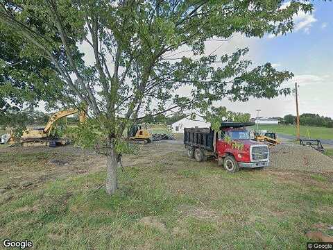 Valley Club Dr, Irwin, PA 15642