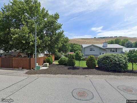 S Roosevelt St, Kennewick, WA 99338