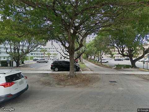 Ne 14Th Ct, Miami, FL 33179