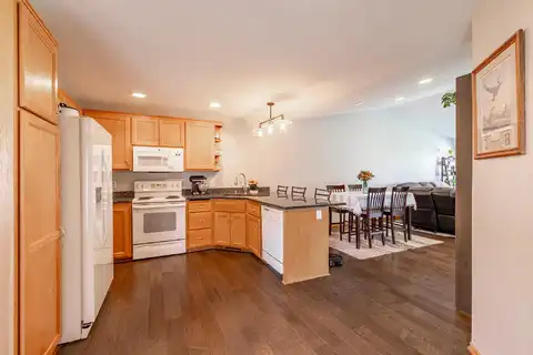 Cleveland, CAMBRIDGE, MN 55008