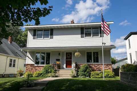 Cottage, SAINT PAUL, MN 55106
