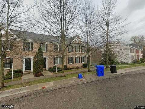 Castle View, MC KEES ROCKS, PA 15136