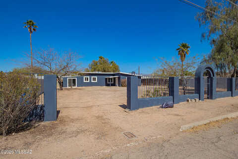 28Th, TUCSON, AZ 85711